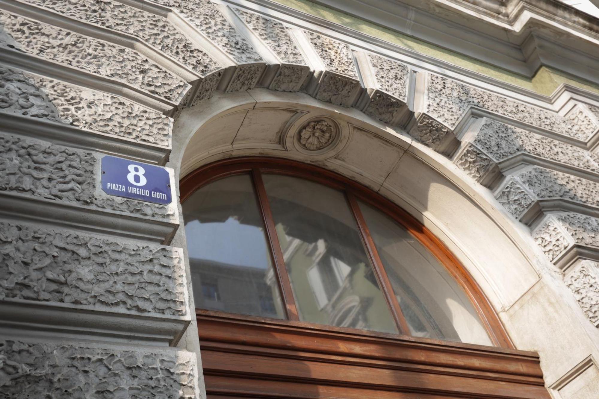 Residence Piazza Giotti 8 Triest Zewnętrze zdjęcie