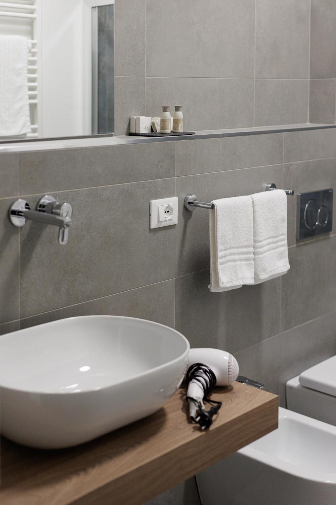 Residence Piazza Giotti 8 Triest Zewnętrze zdjęcie